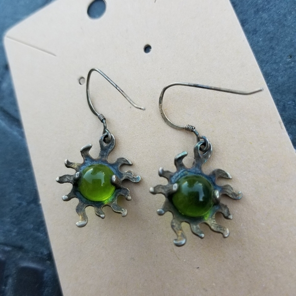 Earrings - Picture 5 of 5